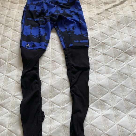 ALO Yoga Pants - Alo Yoga Goddess Leggings